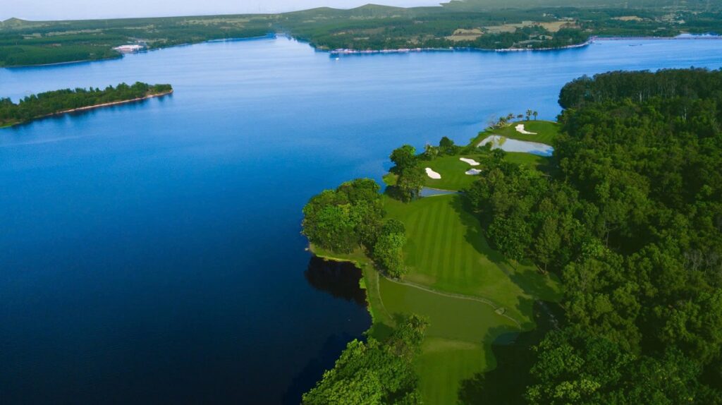 Đặt sân golf Đồng Nai Golf Resort 3