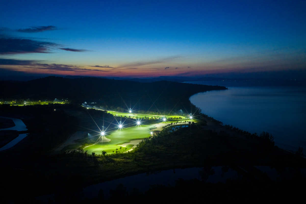 Đặt sân golf Eschuri Vung Bau Golf 2