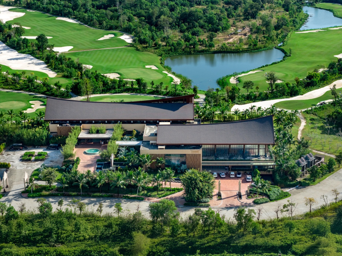 Đặt sân golf Eschuri Vung Bau Golf 4