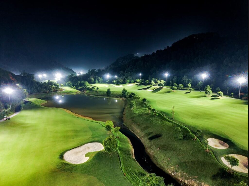Sân golf Hilltop - Hilltop Valley Golf Club 4