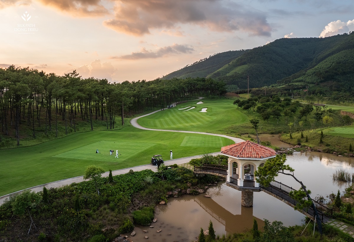 Đặt sân golf Silk Path Đông Triều - Silk Path Dong Trieu Golf Country Club 3