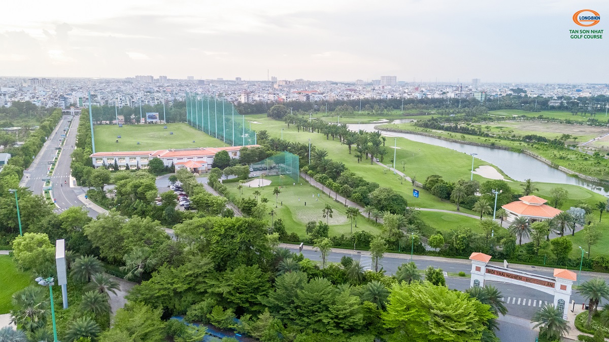 Đặt sân golf Tân Sơn- Tân Sơn Nhất Golf Course 3