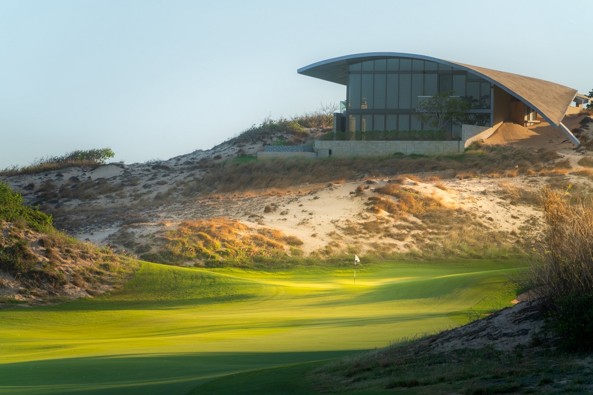 Đặt sân gôn Hồ Tràm - The Bluffs Ho Tram Golf Club 4