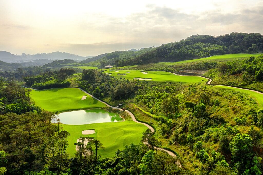 Giá sân golf 3