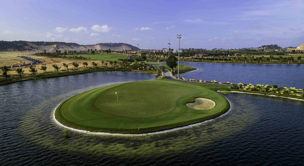 Sân golf miền Trung 12