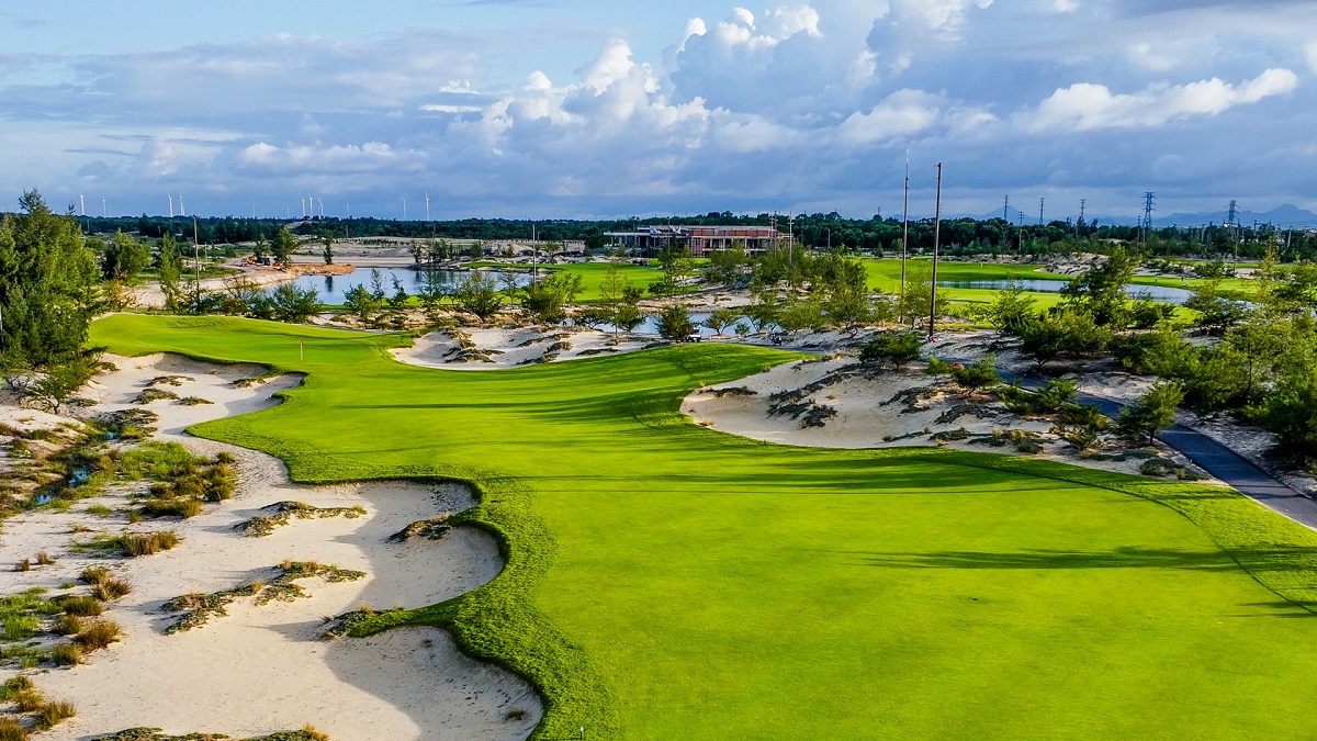 Sân golf miền Trung 4