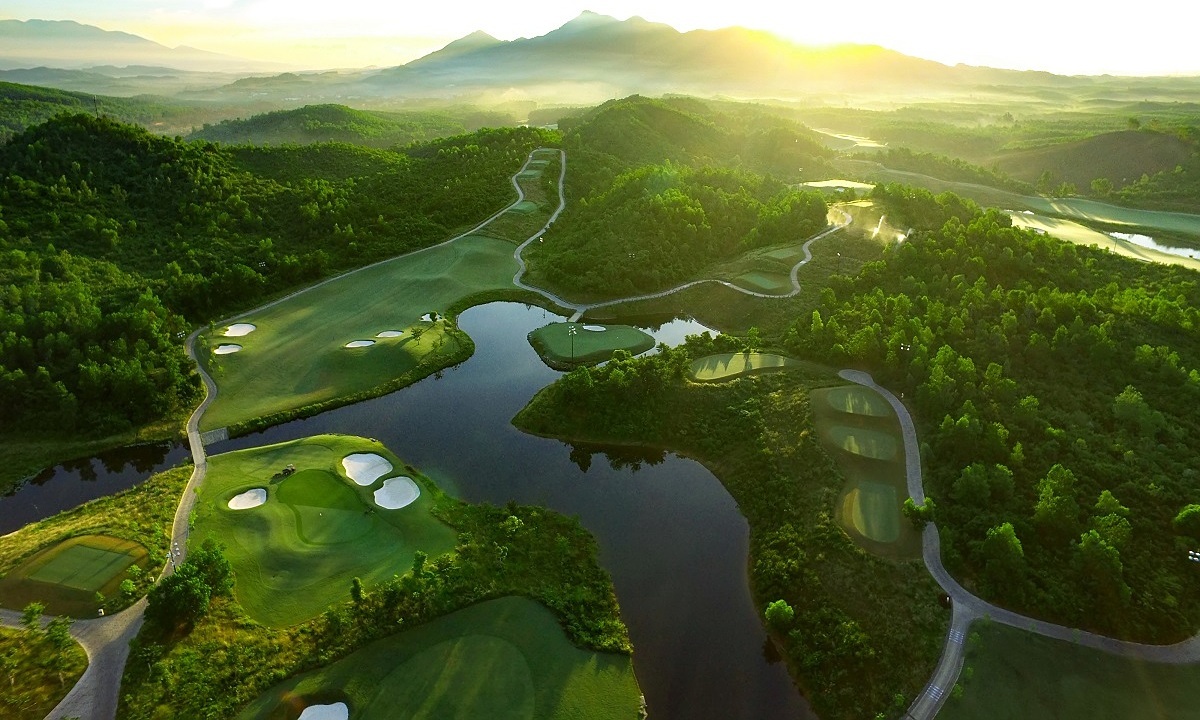 Sân golf miền Trung 7