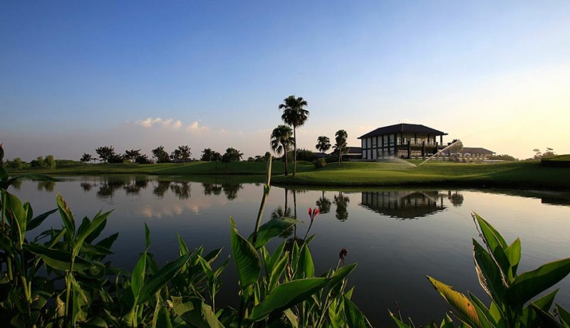 Sân golf Van Tri