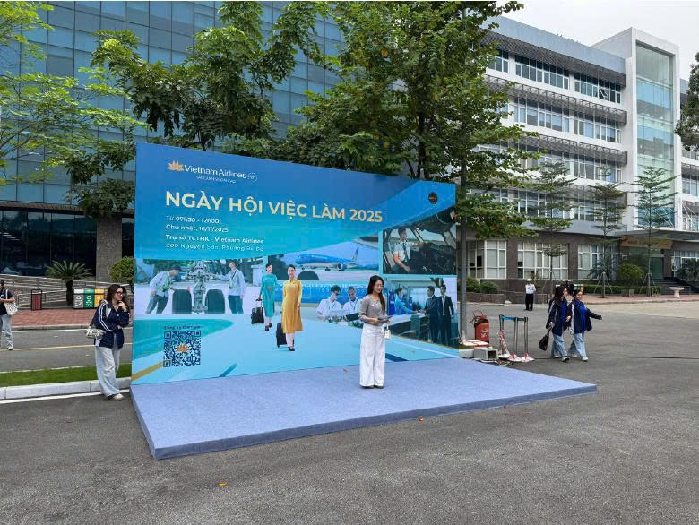 ngay-hoi-viec-lam-vietnam-airline-2025 4