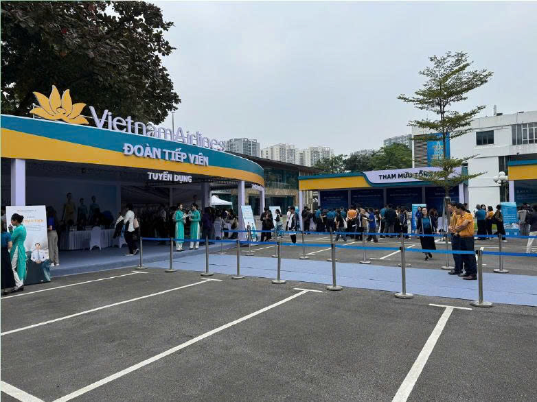 ngay-hoi-viec-lam-vietnam-airline-2025 5